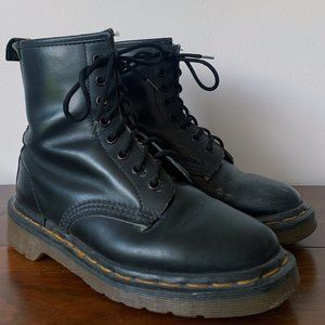 Dr Martens 1460s Smooth Leather Lace Up Boots